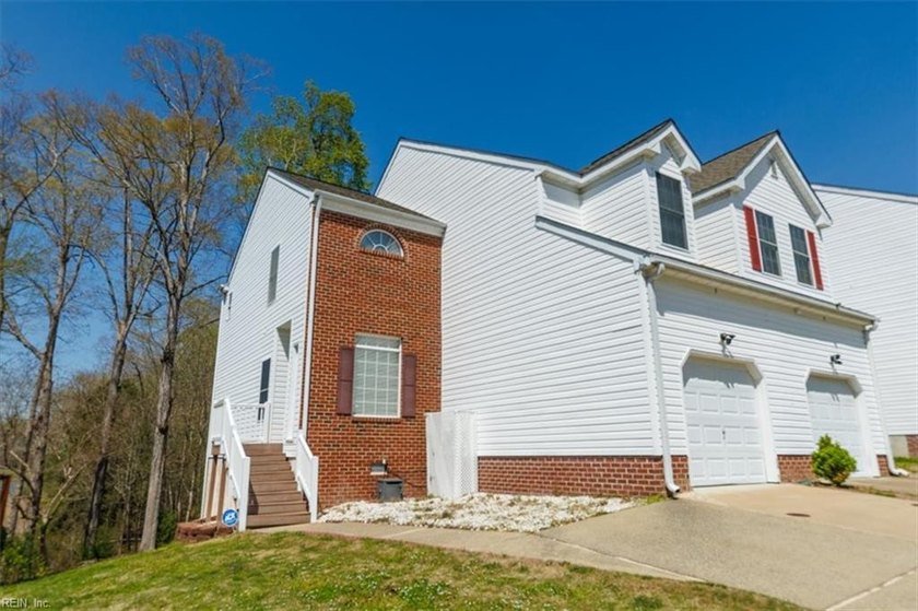 Waterfront luxury awaits in this completely updated townhouse in - Beach Townhome/Townhouse for sale in Newport News, Virginia on Beachhouse.com