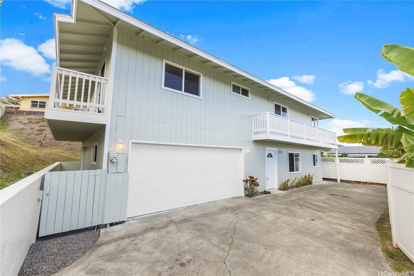 Welcome to 368 Keolu Drive, a spacious 5-bedroom, 3-bath home in - Beach Home for sale in Kailua, Hawaii on Beachhouse.com
