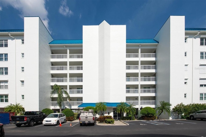 Under contract-accepting backup offers. This is a beautiful - Beach Condo for sale in ST Pete Beach, Florida on Beachhouse.com