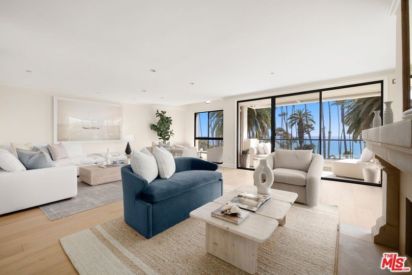 There are views, and then there are views. Penthouse E at 701 - Beach Condo for sale in Santa Monica, California on Beachhouse.com