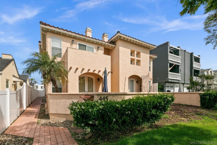 Welcome to 445 G Avenue, an inviting school-side townhome - Beach Home for sale in Coronado, California on Beachhouse.com