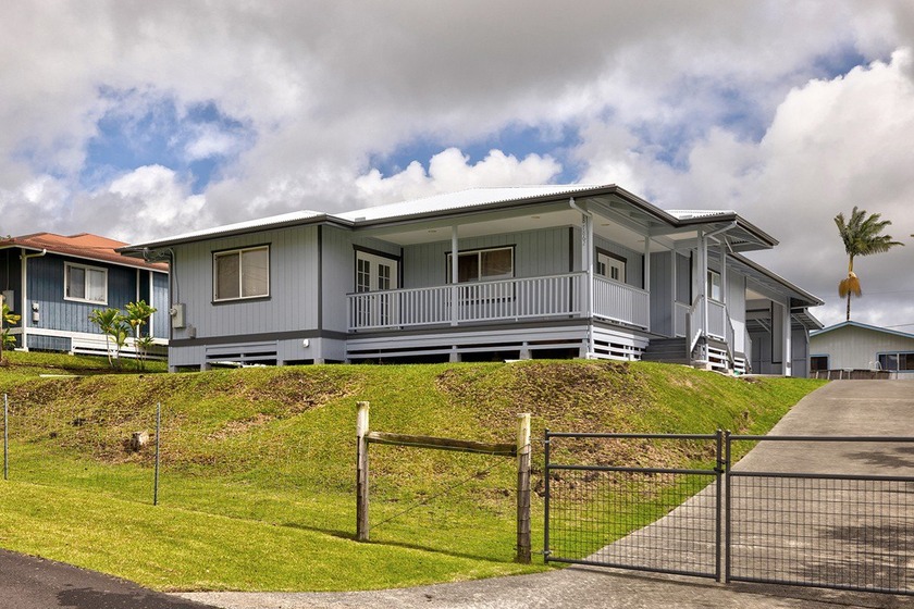 Beautiful and Well-Maintained 2-bedroom 2 bath home which sits - Beach Home for sale in Mountain View, Hawaii on Beachhouse.com