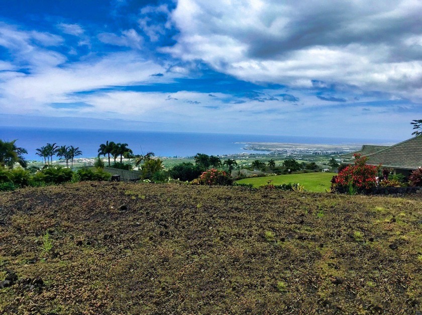 One of the most commanding ocean view lots in all of Kona - Beach Lot for sale in Kailua Kona, Hawaii on Beachhouse.com
