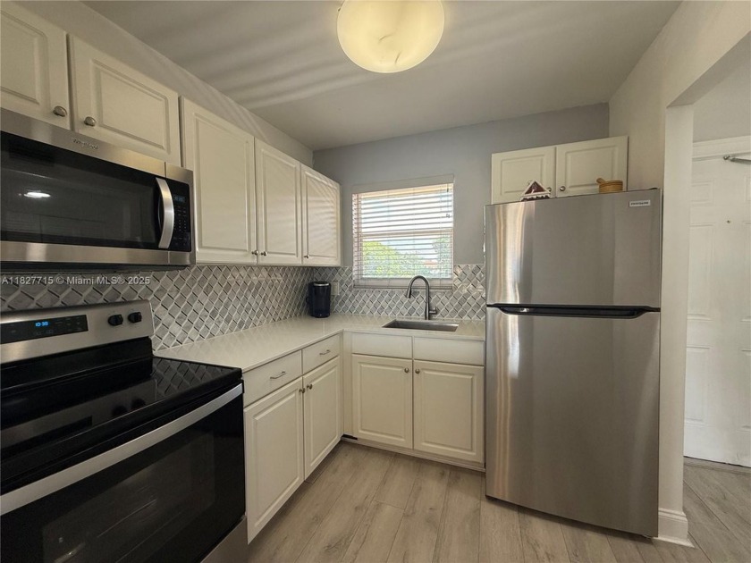 Welcome to your 55+ peaceful retreat community--where comfort - Beach Condo for sale in Sunrise, Florida on Beachhouse.com