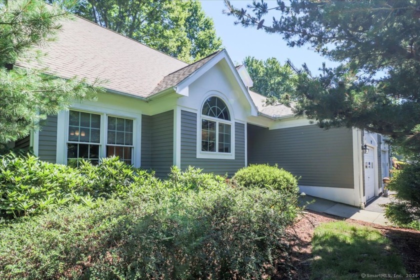 This once Model unit sits in a smaller complex of townhomes - Beach Condo for sale in Fairfield, Connecticut on Beachhouse.com