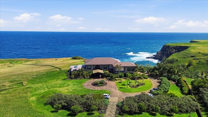 There is oceanfront property - and there is exceptional - Beach Home for sale in Hawi, Hawaii on Beachhouse.com