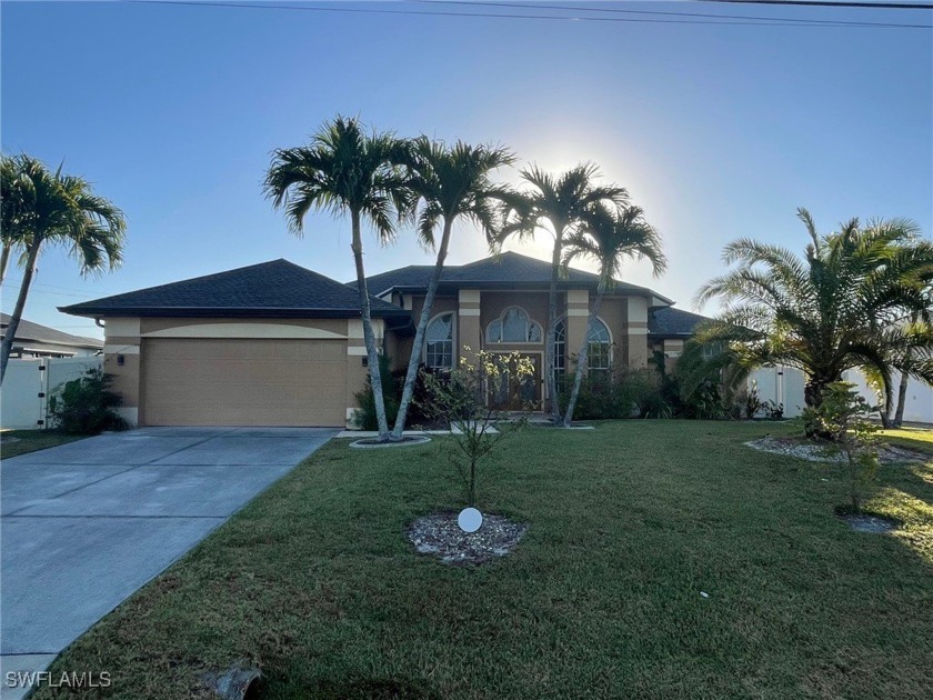 Gulf Access Property located in SW Cape Coral. This 4 bedroom, 2 - Beach Home for sale in Cape Coral, Florida on Beachhouse.com