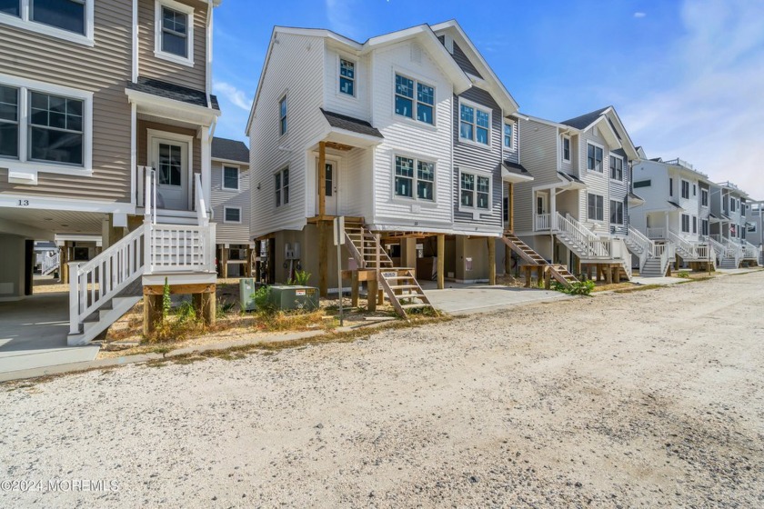 Coastal Living at the Jersey Shore! Experience the best of - Beach Home for sale in Mantoloking, New Jersey on Beachhouse.com