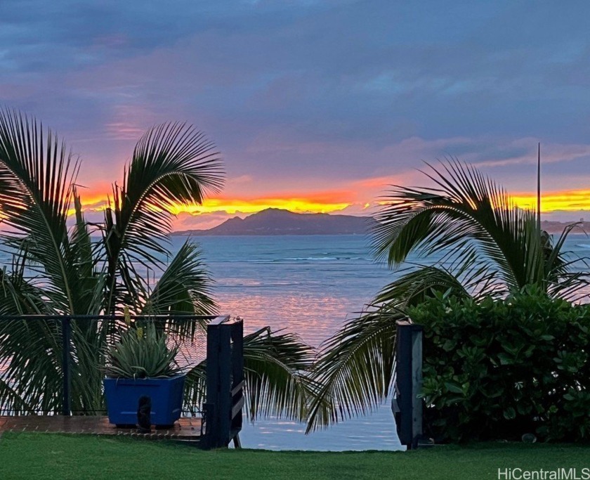 Rarely will you find a home that evokes quintessential Hawaii - Beach Home for sale in Honolulu, Hawaii on Beachhouse.com