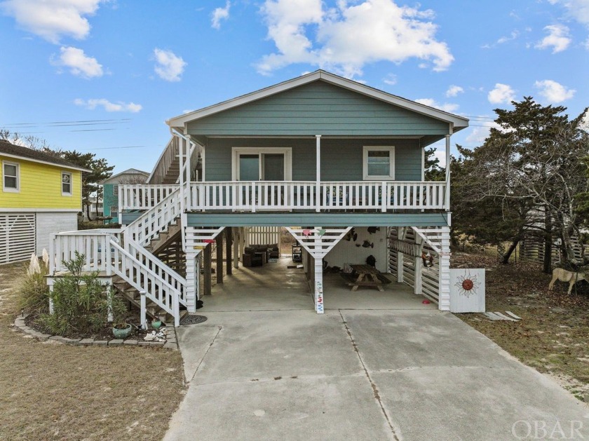 Nestled in the heart of Nags Head, this 3-bedroom, 1 full-bath - Beach Home for sale in Nags Head, North Carolina on Beachhouse.com