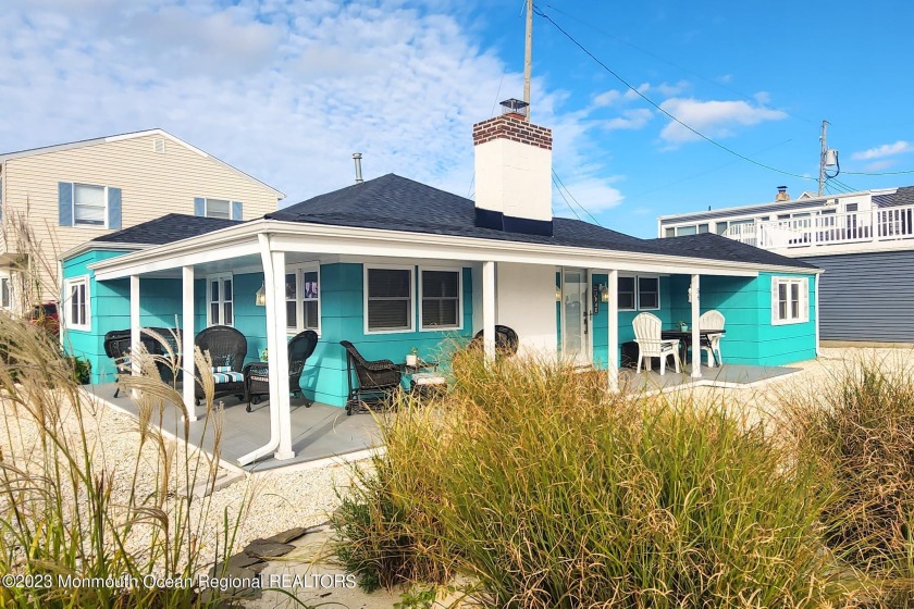 Year round living home at its best!  Welcome to Silver Beach - Beach Home for sale in Lavallette, New Jersey on Beachhouse.com