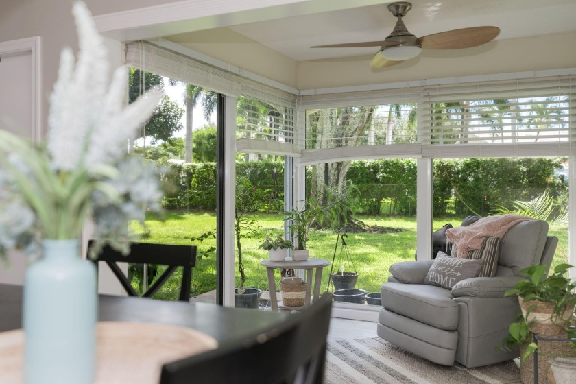 Freshly updated 2-bedroom, 2-bath villa with a bright bonus - Beach Home for sale in Boynton Beach, Florida on Beachhouse.com