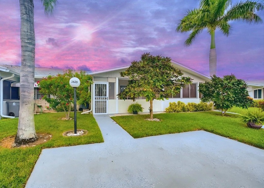 Discover this charming 2-bedroom, 2-bathroom villa in the - Beach Home for sale in West Palm Beach, Florida on Beachhouse.com