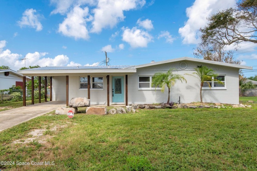 This fully remodeled 3 bedroom/2 bathroom concrete block home is - Beach Home for sale in Merritt Island, Florida on Beachhouse.com