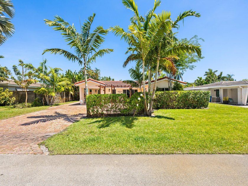 Tastefully updated 3/2 residence on a quiet, walkable street in - Beach Home for sale in Oakland Park, Florida on Beachhouse.com