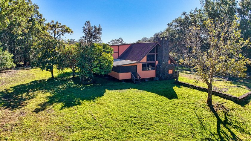 Country charm, usable acreage, and a classic cedar home come - Beach Home for sale in Naalehu, Hawaii on Beachhouse.com