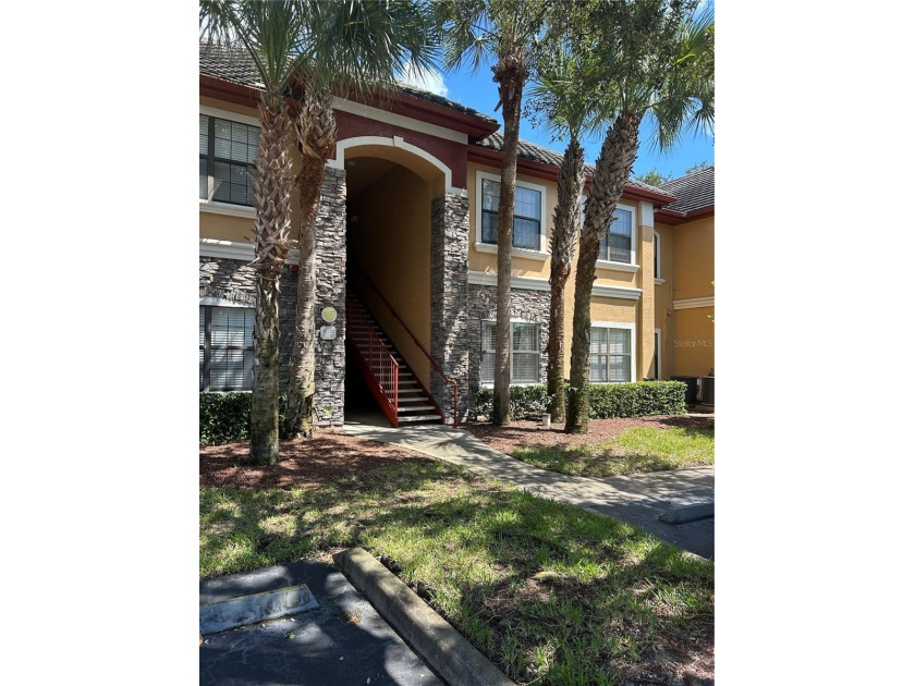 Move in ready ground floor corner unit in highly desirable - Beach Condo for sale in Palm Harbor, Florida on Beachhouse.com