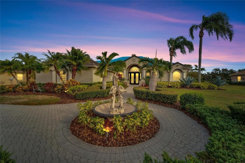 This breathtaking custom home in Lakewood Ranch, Florida, offers - Beach Home for sale in Bradenton, Florida on Beachhouse.com