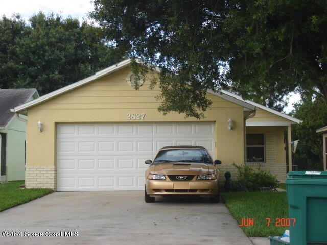 Welcome to this charming 2 bedroom 2 bath home in Coventry of - Beach Home for sale in Cocoa, Florida on Beachhouse.com