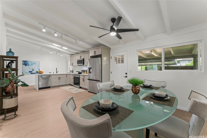 Welcome home to this completely renovated and charming 4-bedroom - Beach Home for sale in Pearl City, Hawaii on Beachhouse.com