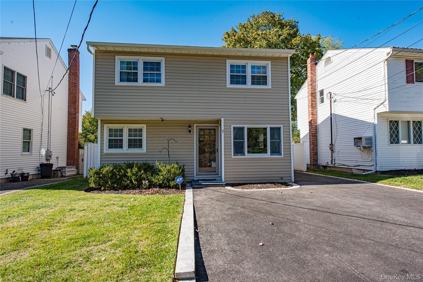 Welcome to this charming 3-bedroom, 2-bath Colonial located in a - Beach Home for sale in Rocky Point, New York on Beachhouse.com