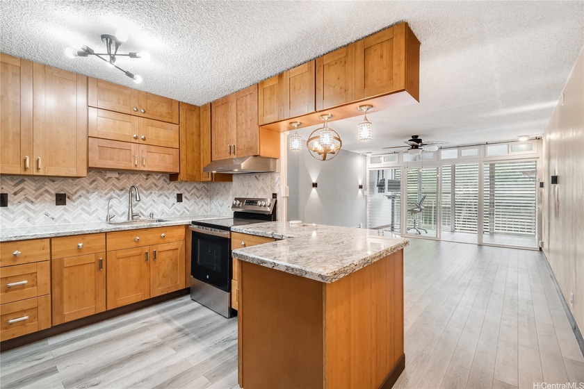 BEST VALUE in Waikalani Woodlands for a RENOVATED 2-bedroom with - Beach Condo for sale in Mililani, Hawaii on Beachhouse.com