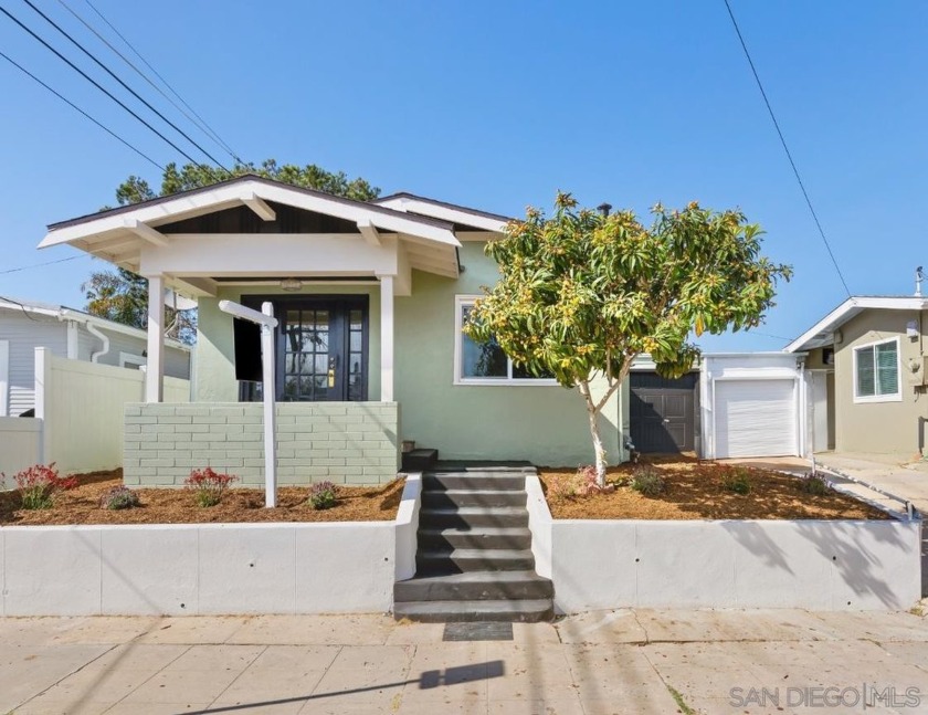 Ideally situated between the dynamic neighborhoods of North and - Beach Home for sale in San Diego, California on Beachhouse.com