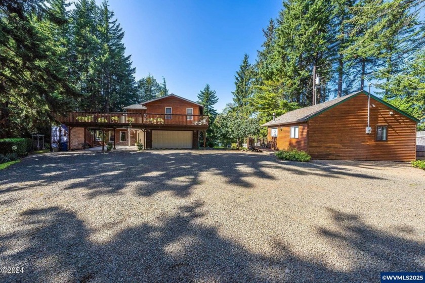 Large 4 bedrm/4 bathrm home on the lake with a private boat dock - Beach Home for sale in Otis, Oregon on Beachhouse.com