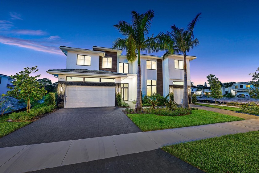 Welcome to your dream home in the heart of Jupiter! This - Beach Home for sale in Jupiter, Florida on Beachhouse.com