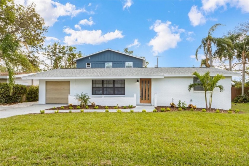 This modern home is the perfect house for your Florida - Beach Home for sale in Bradenton, Florida on Beachhouse.com