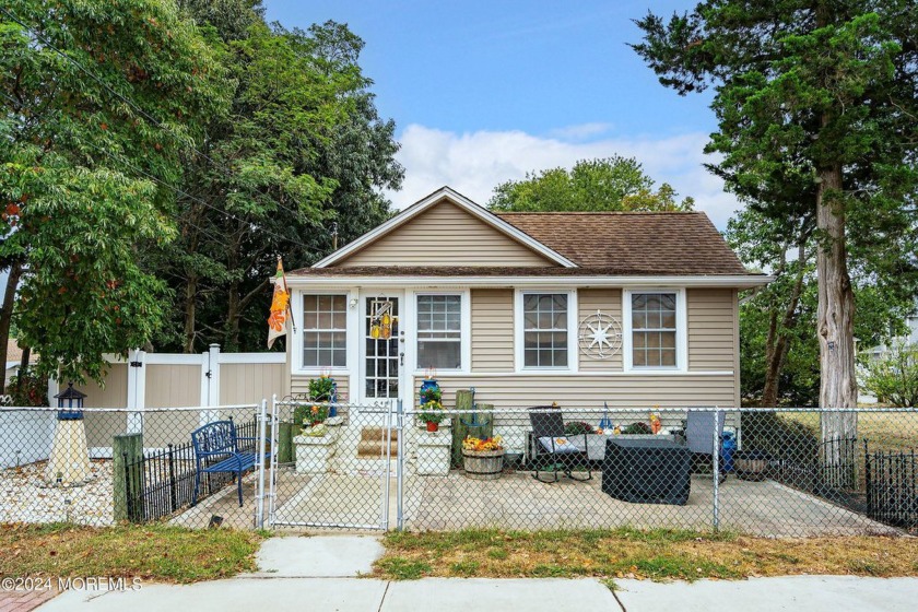 Ocean Gate....Best kept secret at the Jersey Shore.  Charming 2 - Beach Home for sale in Ocean Gate, New Jersey on Beachhouse.com