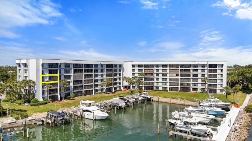 Immerse yourself in the stunning panoramas of Jupiter Inlet and - Beach Condo for sale in Jupiter, Florida on Beachhouse.com