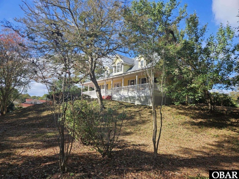 Welcome home to Southern Shores! This is a one owner home. As - Beach Home for sale in Southern Shores, North Carolina on Beachhouse.com