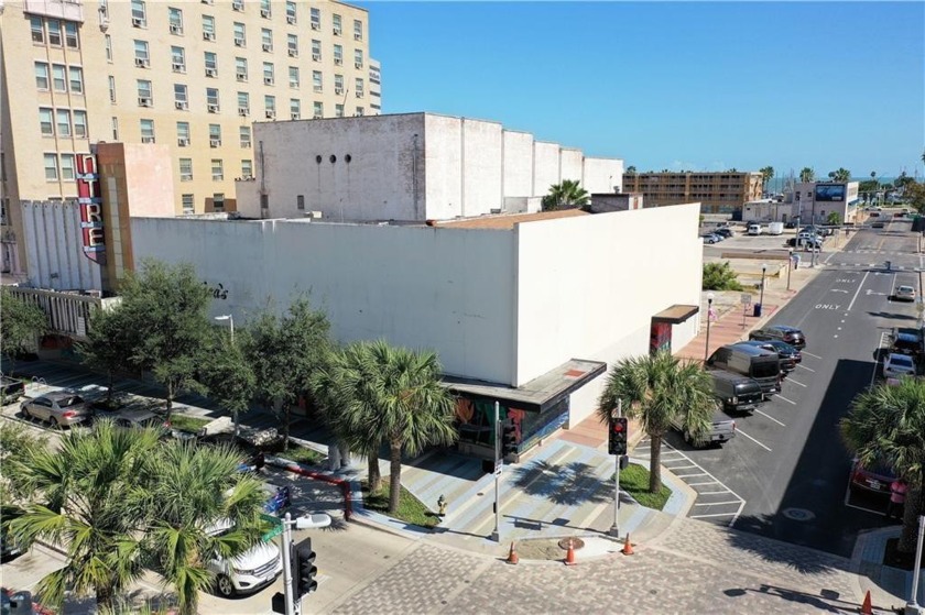 It's time to be the new owner of 40k sq ft commercial property - Beach Commercial for sale in Corpus Christi, Texas on Beachhouse.com