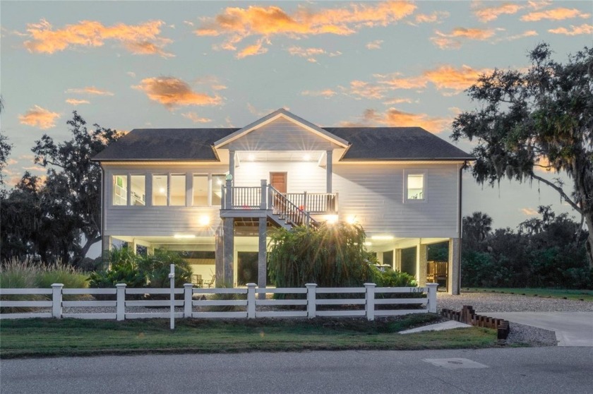 Welcome to your dream home on Tillett's Bayou, a peaceful inlet - Beach Home for sale in Terra Ceia, Florida on Beachhouse.com