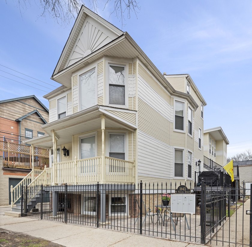 Welcome to 3943 N Paulina #G - a beautifully appointed 1-bedroom - Beach Condo for sale in Chicago, Illinois on Beachhouse.com