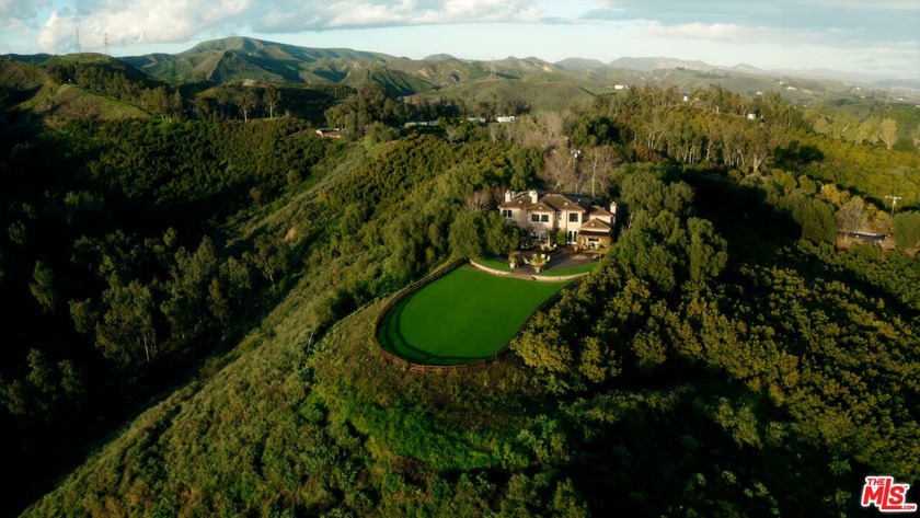 Prepared to be enchanted by the allure of The Green Acre Ranch! - Beach Home for sale in Somis, California on Beachhouse.com