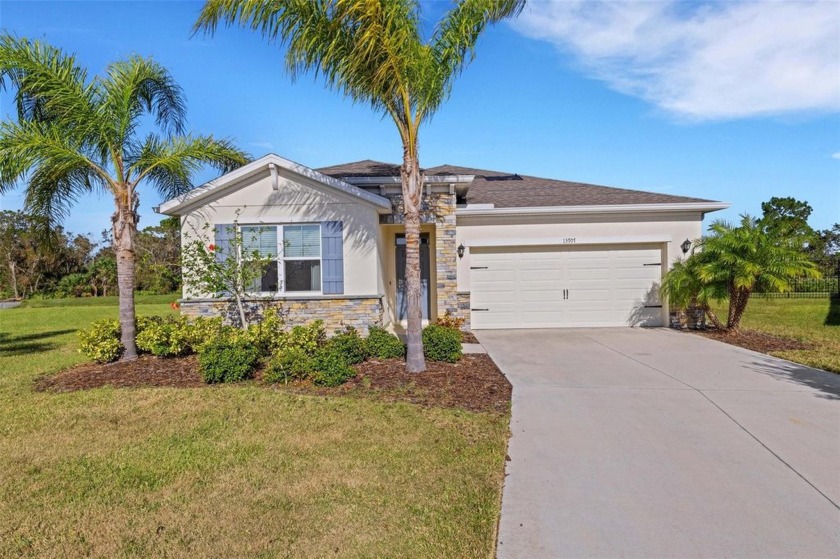 Whether you're looking for a starter home or downsizing, this - Beach Home for sale in Bradenton, Florida on Beachhouse.com