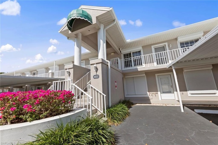 Looking for Vaulted Ceilings with so much space to enjoy while - Beach Condo for sale in Cape Coral, Florida on Beachhouse.com