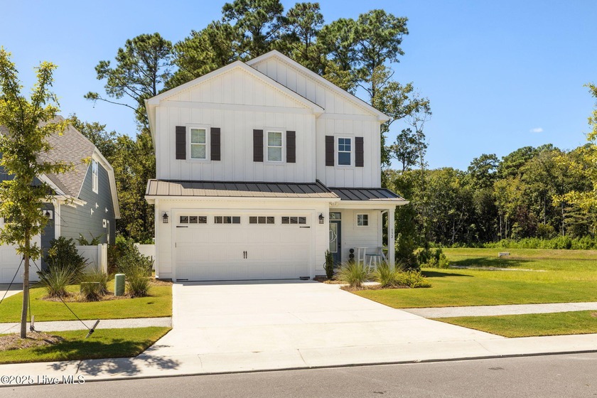 The property you have been waiting for has hit the market! This - Beach Home for sale in Beaufort, North Carolina on Beachhouse.com