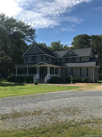 PRIVATE & PEACEFUL SETTING with 3376 SF home located on 5.75 - Beach Home for sale in Mathews, Virginia on Beachhouse.com