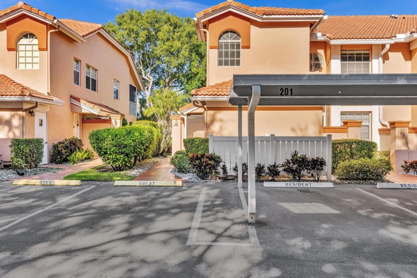 Welcome to this stunning second-floor penthouse unit in the - Beach Condo for sale in Boynton Beach, Florida on Beachhouse.com