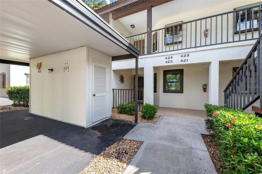 This lightly lived-in corner unit is ready for your immediate - Beach Condo for sale in Englewood, Florida on Beachhouse.com