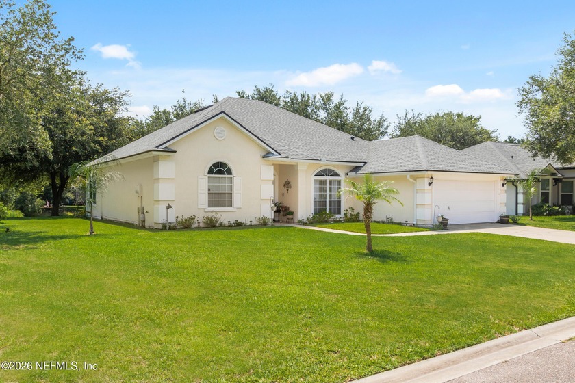 4BR/2BA home with approx. 2,400 SF of living space. Built in - Beach Home for sale in Jacksonville, Florida on Beachhouse.com