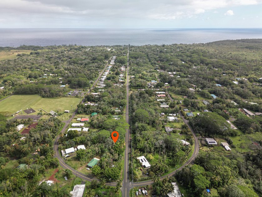 A stellar opportunity to get a nice sized lot on the main road - Beach Lot for sale in Pahoa, Hawaii on Beachhouse.com