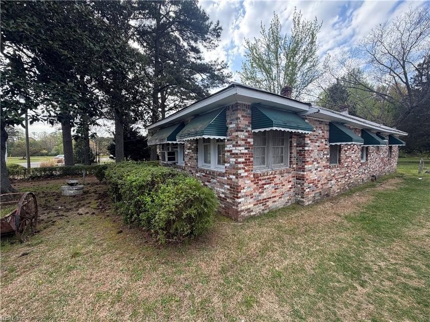 Calling all investors looking for a piece of country living - Beach Home for sale in Suffolk, Virginia on Beachhouse.com
