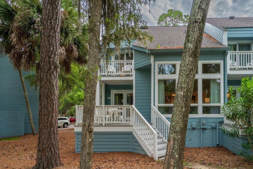 Highly sought-after end unit 2 story townhome overlooking scenic - Beach Home for sale in Edisto Island, South Carolina on Beachhouse.com