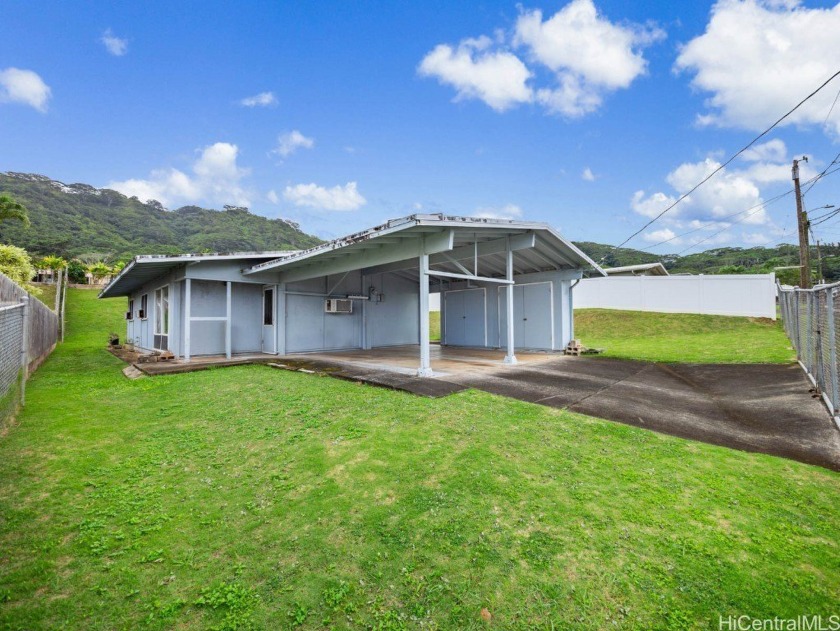 Discover this single-level, 3-bedroom, 2-bathroom home in - Beach Home for sale in Kaneohe, Hawaii on Beachhouse.com