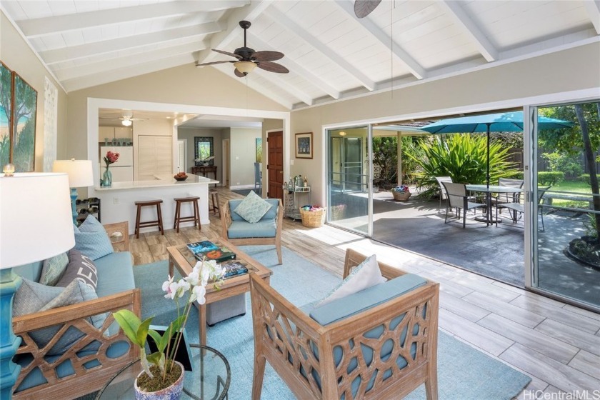 Discover the quintessential Kailua Beach House--a charming - Beach Home for sale in Kailua, Hawaii on Beachhouse.com