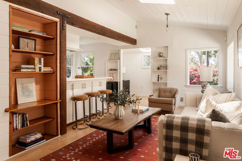Updated Venice bungalow with an ADU, just steps from Abbot - Beach Home for sale in Venice, California on Beachhouse.com